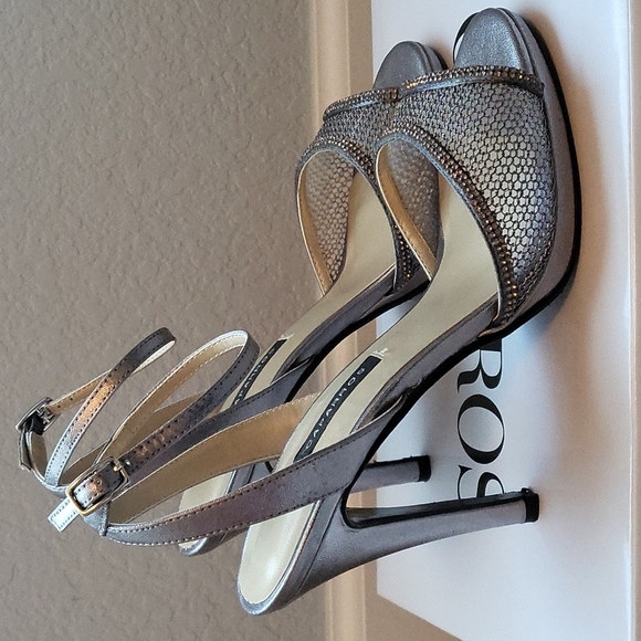 Metallic platforms - Picture 3 of 5